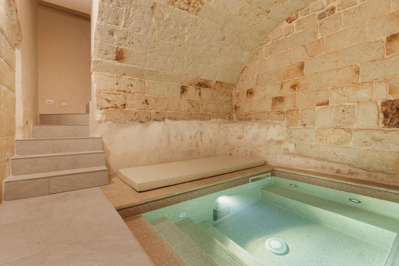 Exclusive - Suite Spa Con Idromassaggio Jacuzzi Fasano Kültér fotó